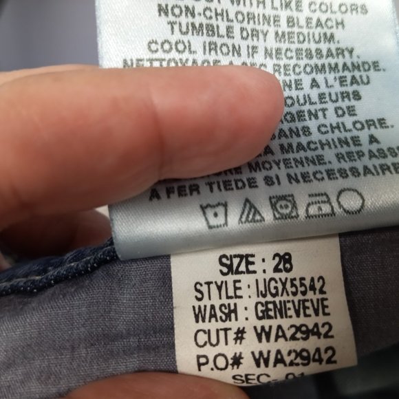 Joe's Jeans Women's Low Rise Cigarette Fit Size 28 Medium Wash Blue Denim - Picture 9 of 12